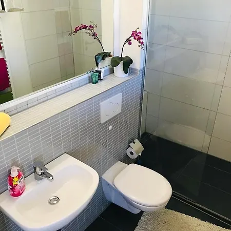 Messe Am Rhein Apartment
