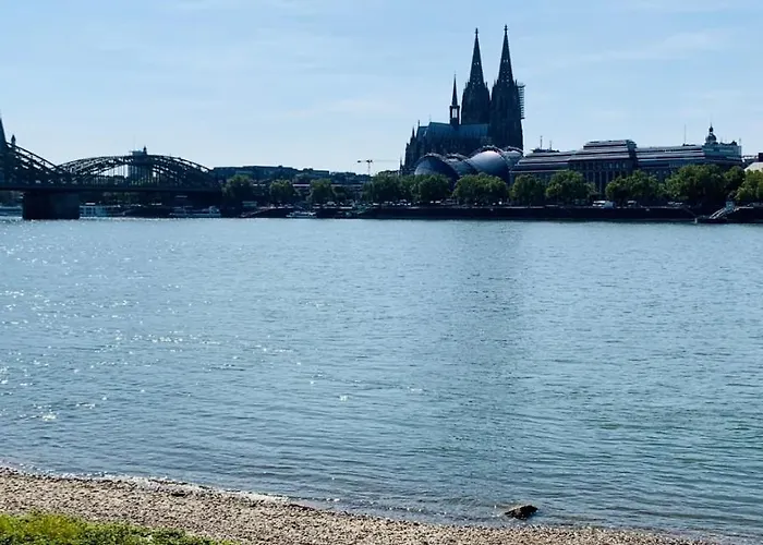 Messe Am Rhein Apartment *