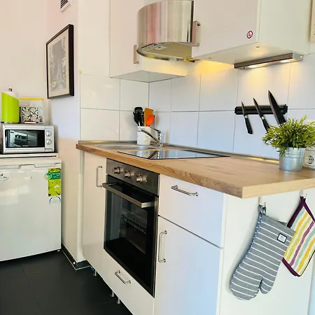 Messe Am Rhein Apartamento *